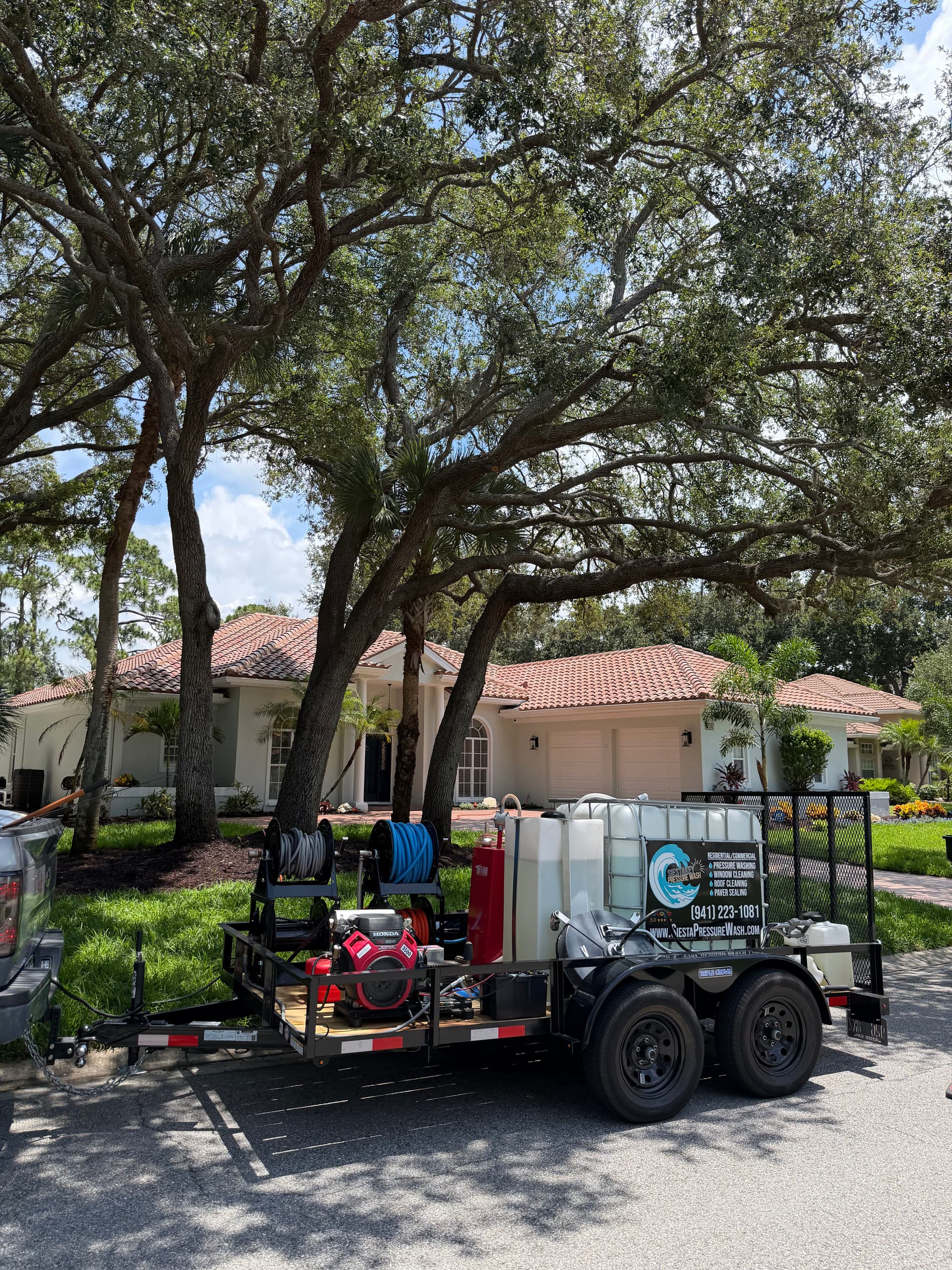 Keeping Sarasota County Homes Clean from the Roof Down image