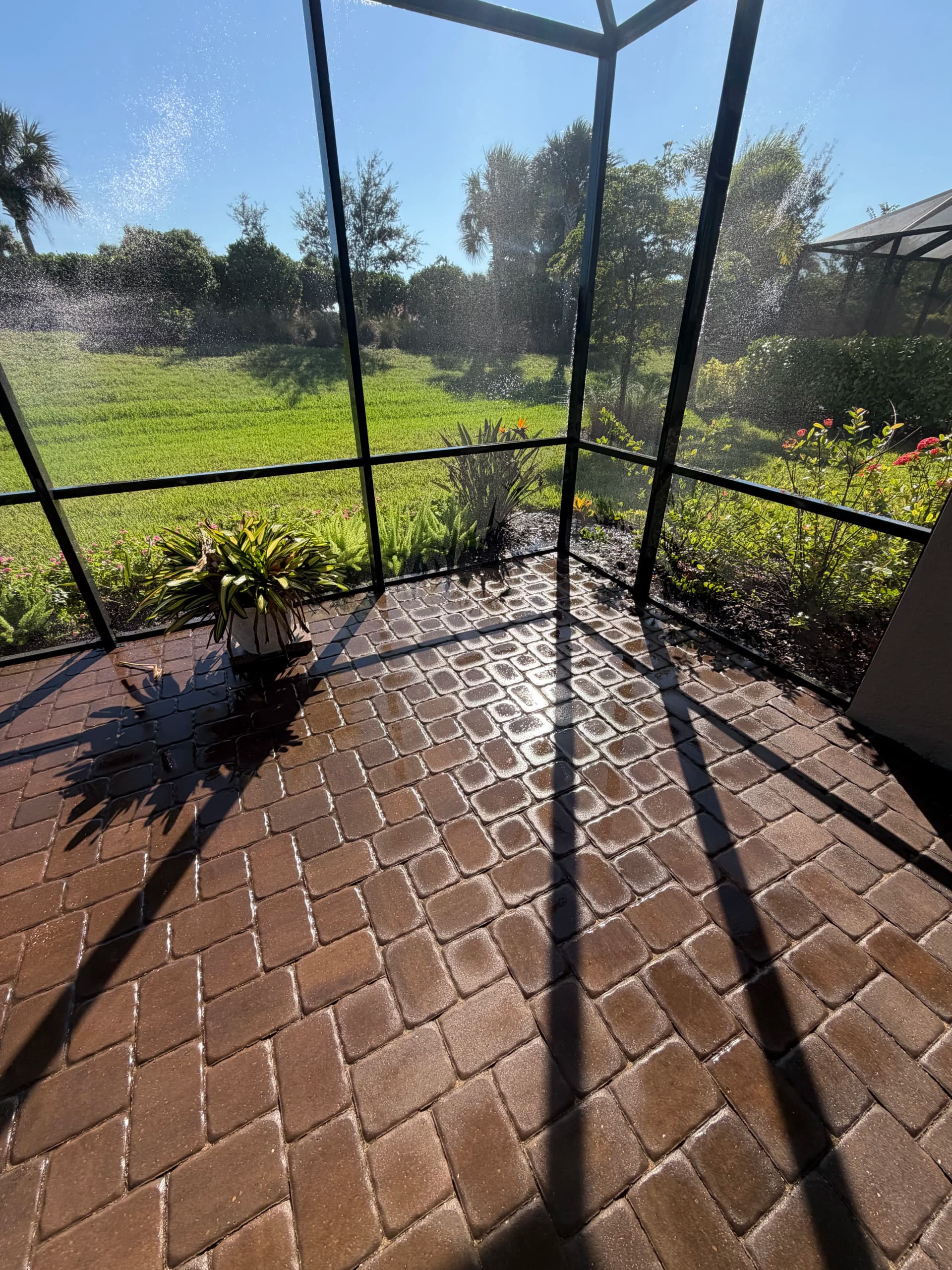 Gallery photos for Lanai Paver and Cage Cleaning Before and After: Image #2