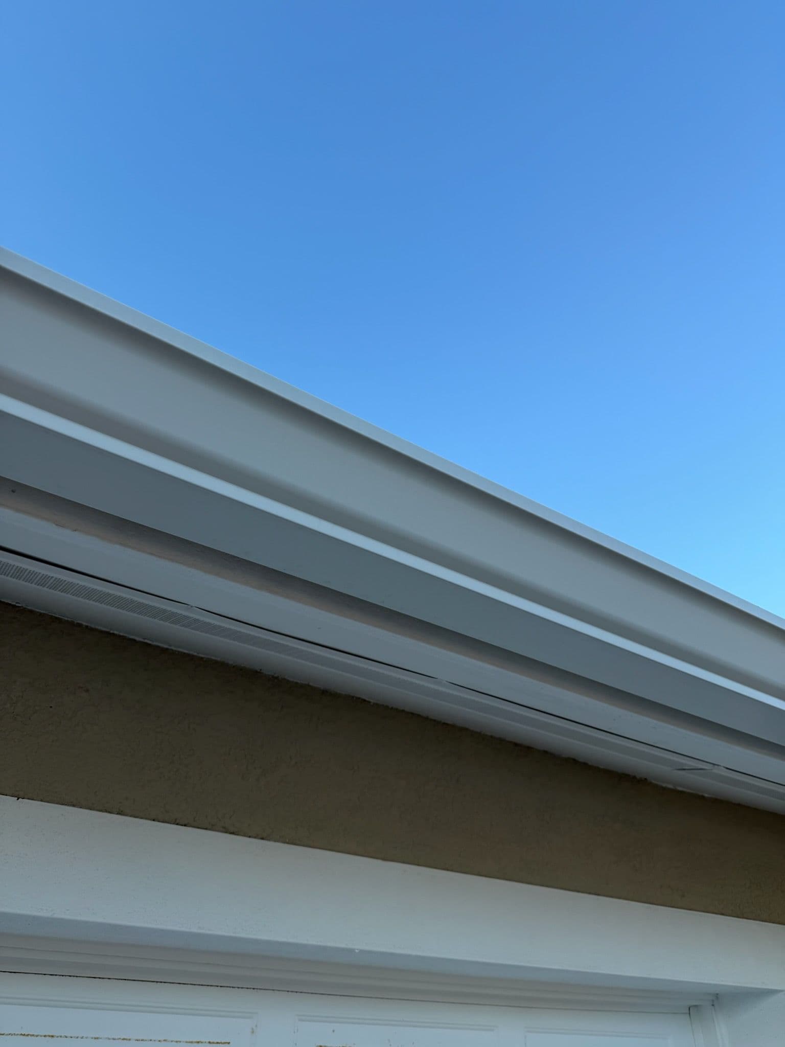 Project Tackling Oxidation on Florida Gutters image