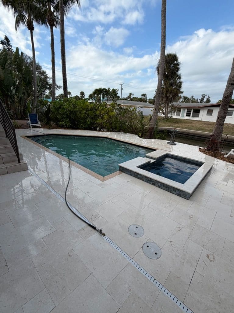 Fresh Look for a Poolside Haven image