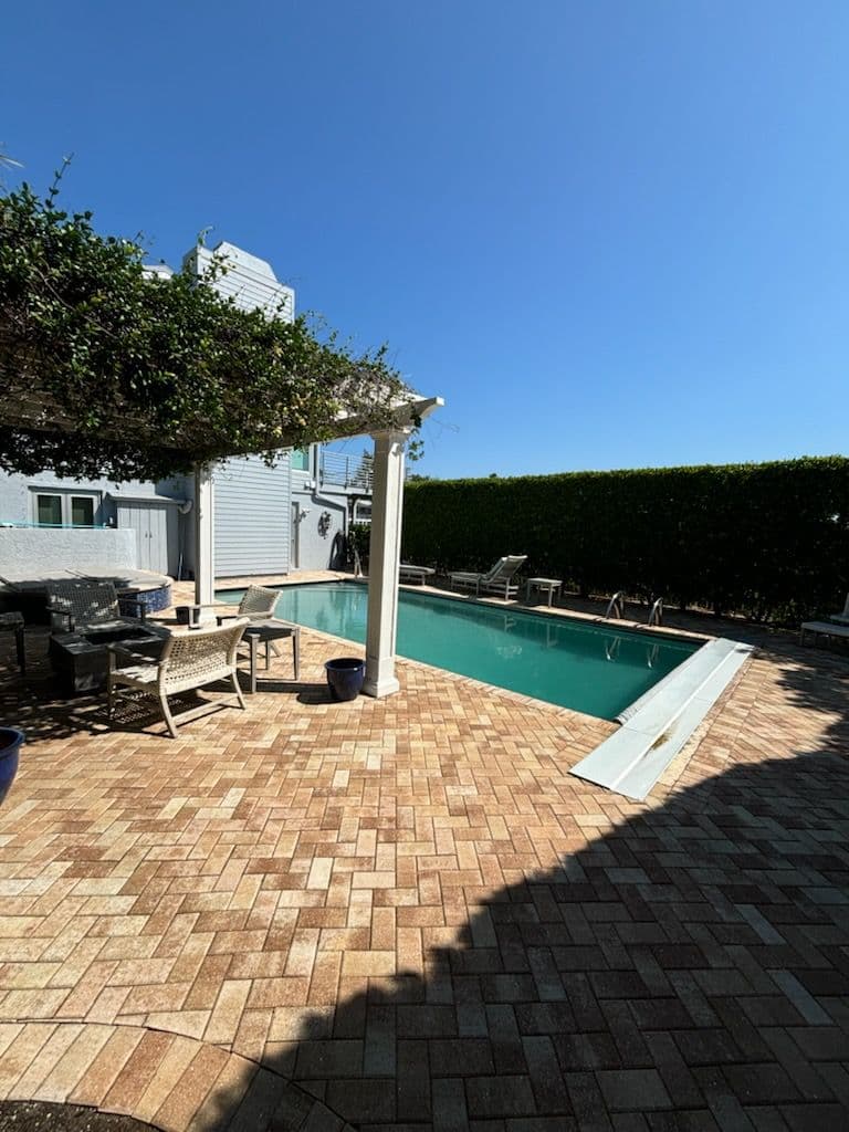 Gallery photos for Siesta Key Pool and Deck Transformation: Image #2