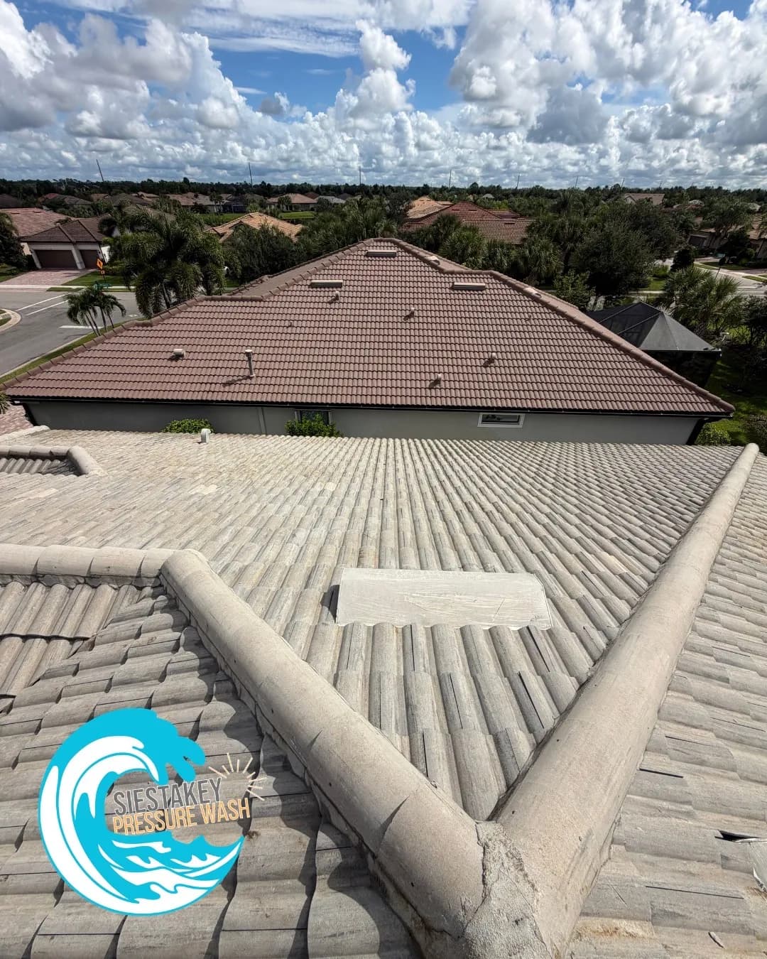 Gallery photos for Soft Wash Roof Cleaning Wipes Out Black Streaks in Sarasota: Image #3