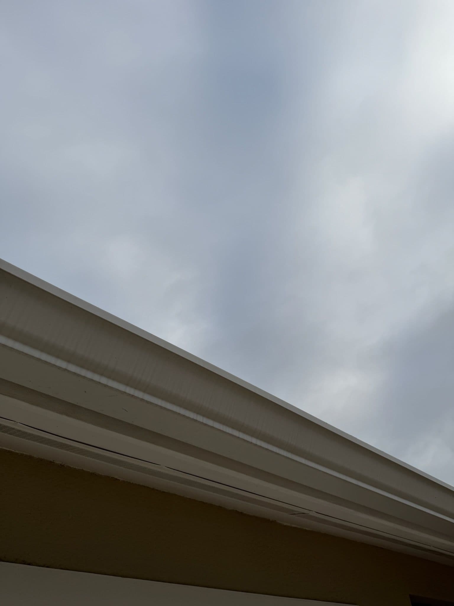 Gallery photos for Tackling Oxidation on Florida Gutters: Image #1